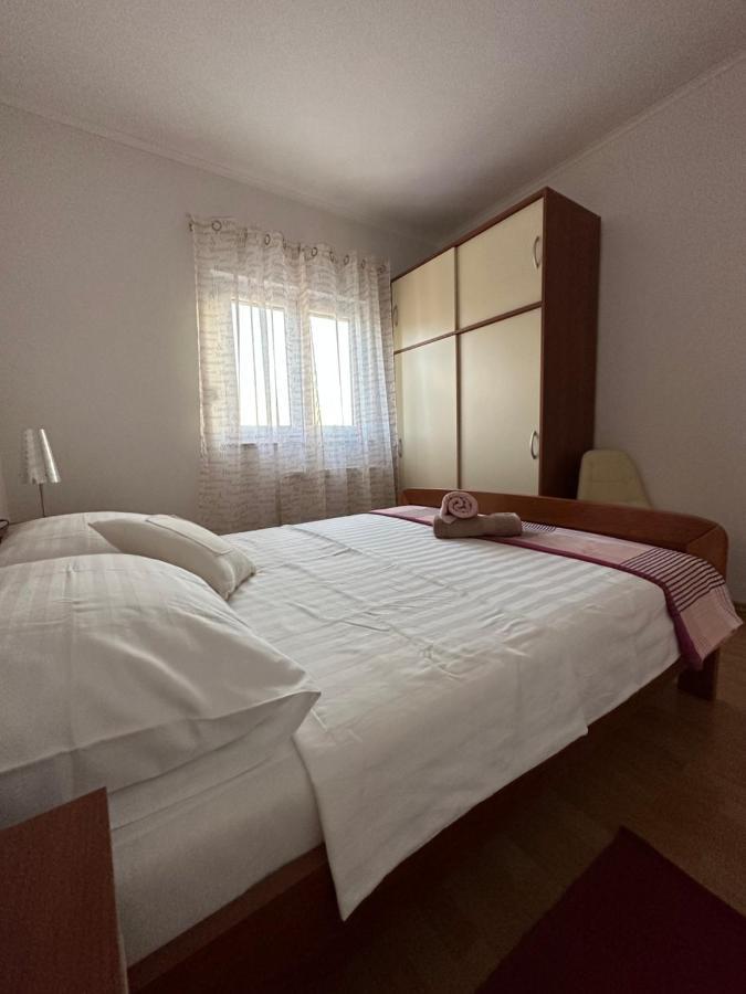 Marela Apartments Драге Екстериор снимка