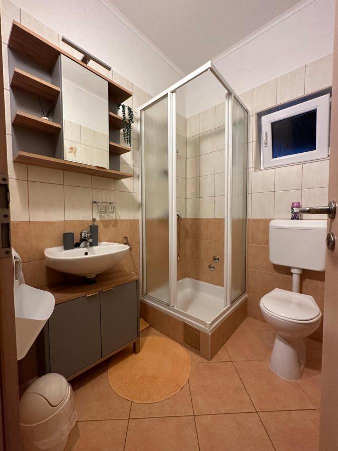 Marela Apartments Драге Екстериор снимка